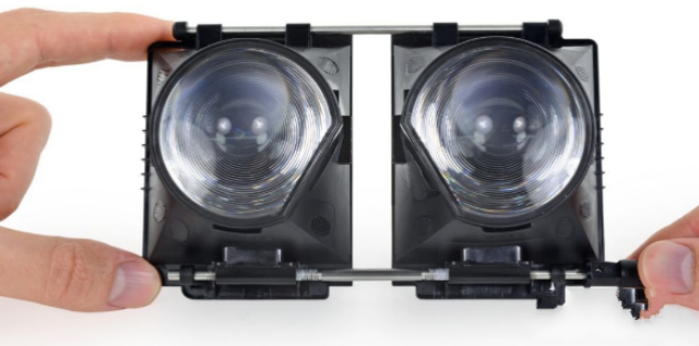 VR眼鏡瞳孔間距調(diào)節(jié)電機(jī)_VR眼鏡自動(dòng)調(diào)焦電機(jī)解決方案-萬至達(dá)電機(jī)